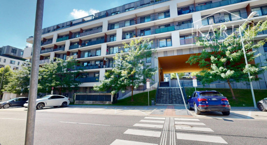 REZERVOVANÉ DIZAJNOVO ZARIADENÝ 2I BYT S BALKÓNOM | SLNEČNICE | ZÓNA MESTO