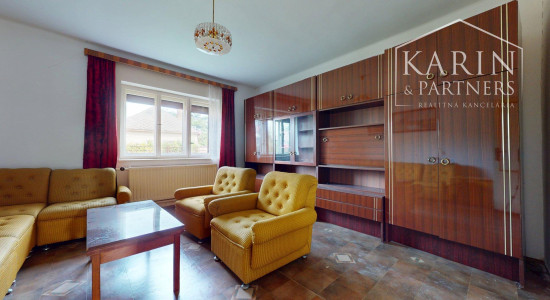 RODINNÝ DOM SO ZÁHRADOU V POKOJNEJ OBCI NA PODUNAJSKEJ NÍŽINE