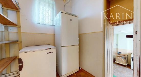 RODINNÝ DOM SO ZÁHRADOU V POKOJNEJ OBCI NA PODUNAJSKEJ NÍŽINE