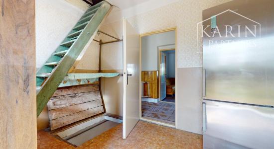 RODINNÝ DOM SO ZÁHRADOU V POKOJNEJ OBCI NA PODUNAJSKEJ NÍŽINE