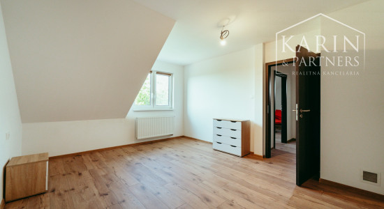 4izb. novostavba rodinného domu v tichej okrajovej časti Senice