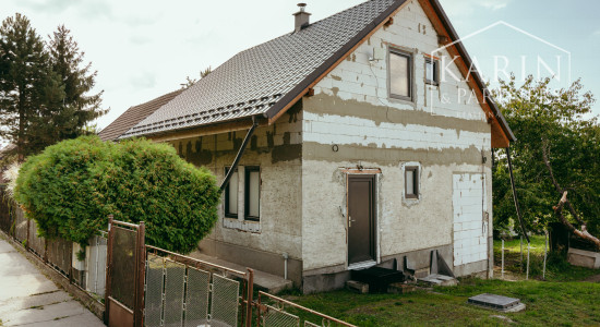 4izb. novostavba rodinného domu v tichej okrajovej časti Senice