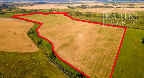 POĽNOHOSPODÁRSKY POZEMOK V OBCI KAĽAMENOVÁ V OKRESE TURČIANSKE TEPLICE