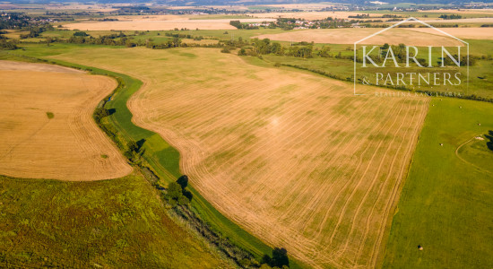 POĽNOHOSPODÁRSKY POZEMOK V OBCI KAĽAMENOVÁ V OKRESE TURČIANSKE TEPLICE