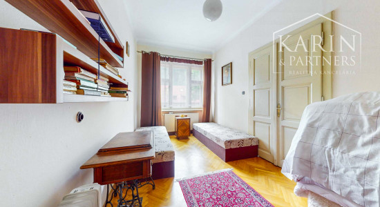 Rodinný dom s priestormi na podnikanie so záhradou a možnosťou vybudovania podkrovia v centre Banskej Štiavnice