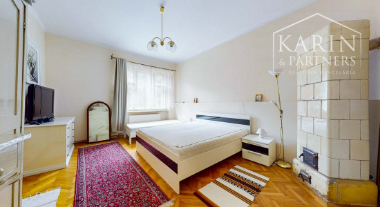 Rodinný dom s priestormi na podnikanie so záhradou a možnosťou vybudovania podkrovia v centre Banskej Štiavnice