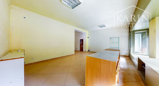 Rodinný dom s priestormi na podnikanie so záhradou a možnosťou vybudovania podkrovia v centre Banskej Štiavnice