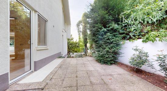 3 podlažná mestská vila na Hradnom kopci | 359m² | garáž | sauna| les