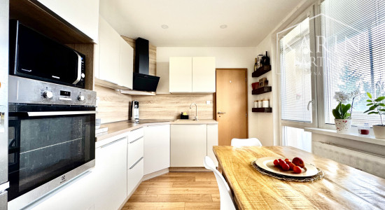 4-izbový byt s vlastnou záhradou s altánkom, 79 m2, Gbely - Záhumenice