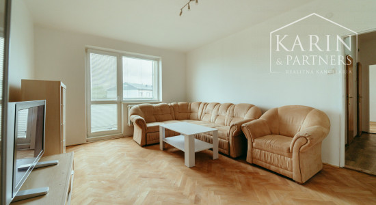 INVESTIČNÝ 3i BYT NA PREDAJ, M. NEŠPORA, HOLÍČ