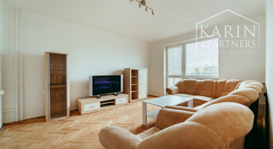 INVESTIČNÝ 3i BYT NA PREDAJ, M. NEŠPORA, HOLÍČ