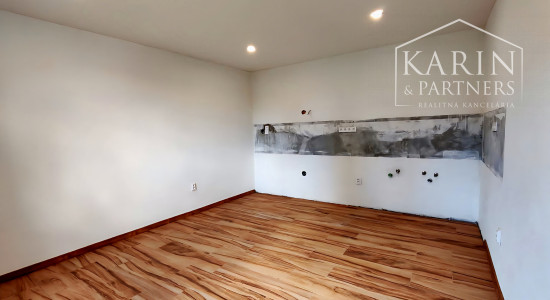 Kompletne zrekonštruovaný dvojpodlažný dom v Haliči vzdialený len 8 km od Lučenca