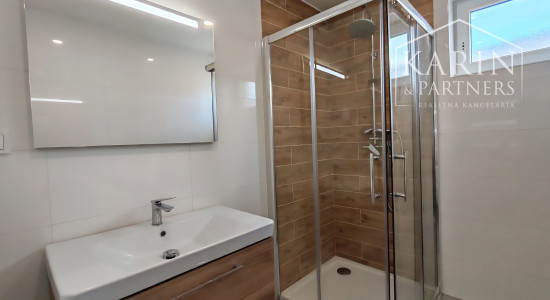 Kompletne zrekonštruovaný dvojpodlažný dom v Haliči vzdialený len 8 km od Lučenca