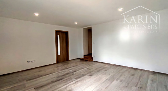 Kompletne zrekonštruovaný dvojpodlažný dom v Haliči vzdialený len 8 km od Lučenca