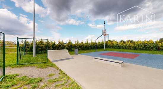 REZERVOVANÉ PRAKTICKY ZARIADENÝ 2I BYT S BALKÓNOM A PIVNICOU