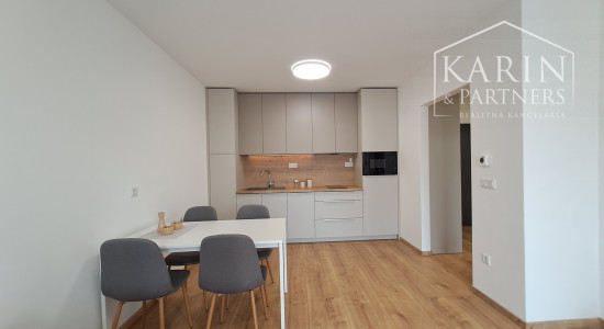 Prenájom nový zariadený 2-izbový byt s parkovaním v novostavbe, Rajka