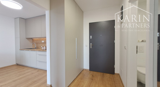 Prenájom nový zariadený 2-izbový byt s parkovaním v novostavbe, Rajka