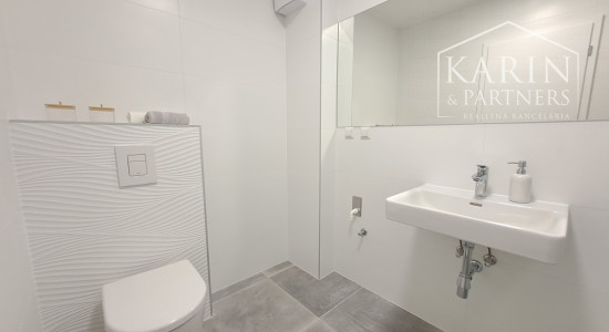 Prenájom nový zariadený 2-izbový byt s parkovaním v novostavbe, Rajka