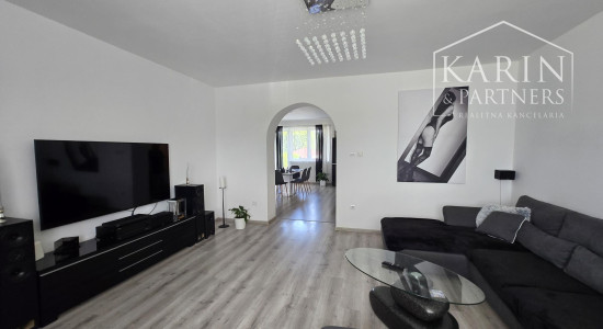 Predaj - rodinný dom 5 izbový s pozemkom 1483 m2 - Dunakiliti Maďarsko