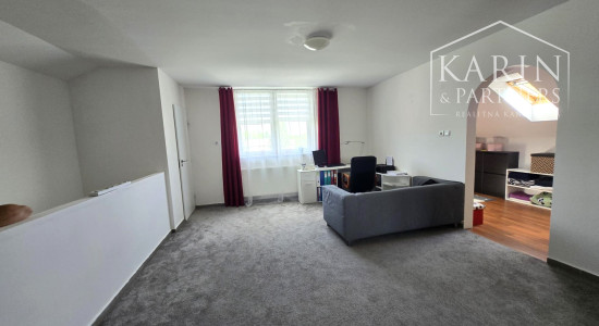 Predaj - rodinný dom 5 izbový s pozemkom 1483 m2 - Dunakiliti Maďarsko