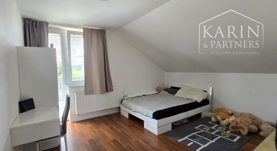 Predaj - rodinný dom 5 izbový s pozemkom 1483 m2 - Dunakiliti Maďarsko