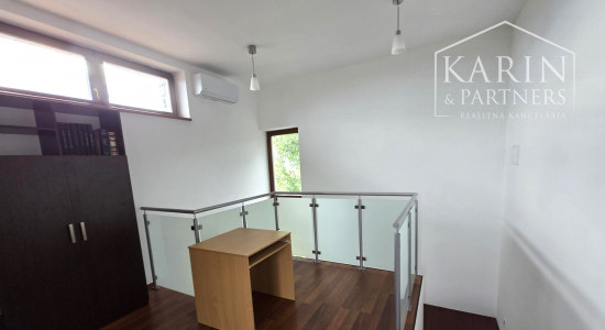 PRENÁJOM – 7 izbový rodinný dom v tichom prostredí s výhľadom na Rakúsko – Dlhé diely II – Bratislava IV