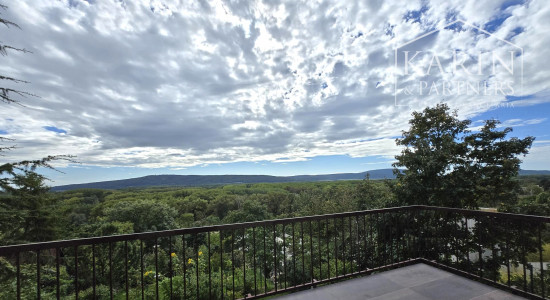 PRENÁJOM – 7 izbový rodinný dom v tichom prostredí s výhľadom na Rakúsko – Dlhé diely II – Bratislava IV