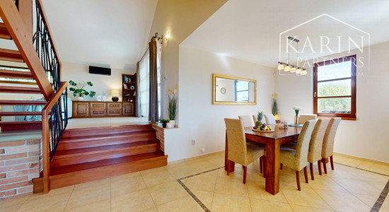 ELEGANTNÁ 5-IZBOVÁ VILA, IBA 10 KM OD TRNAVY- MALŽENICE PREDAJ