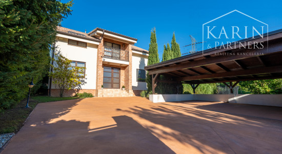 ELEGANTNÁ 5-IZBOVÁ VILA, IBA 10 KM OD TRNAVY- MALŽENICE PREDAJ