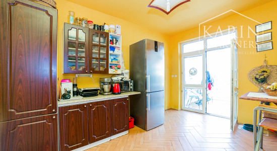 Predaj- Rodinný dom dvojgeneračný pozemok 1229m2 - Vajnory Bratislava