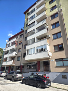 Prenájom – obchodné priestory  40m2 obchod, salón, služby, kancelária – Karlova Ves BA IV