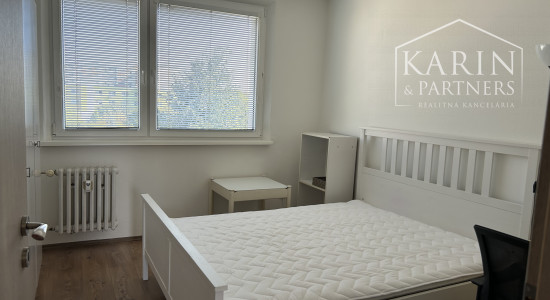 Neplatí sa provízia / Prenájom 4 Izb. Byt aj pre rodinu