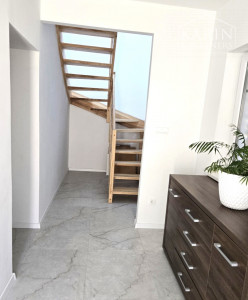 Predaj-rodinný dom 6 izbová novostavba, pozemok 998m2 v Maďarskej obci Bezenye.