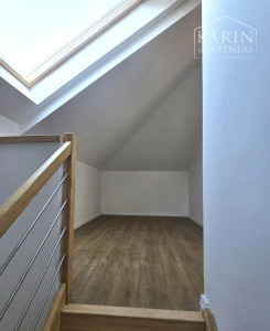 Predaj-rodinný dom 6 izbová novostavba, pozemok 998m2 v Maďarskej obci Bezenye.