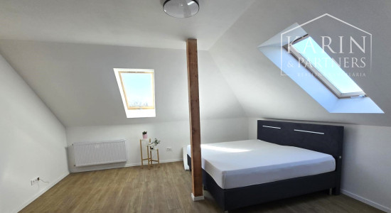 Predaj-rodinný dom 6 izbová novostavba, pozemok 998m2 v Maďarskej obci Bezenye.