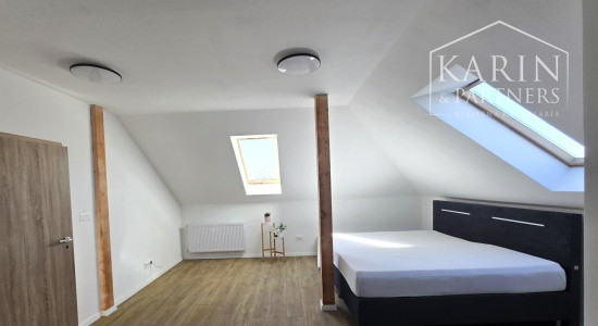 Predaj-rodinný dom 6 izbová novostavba, pozemok 998m2 v Maďarskej obci Bezenye.