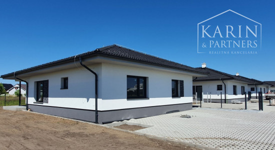 Predaj - Rodinný dom ,, Typ Bungalov " v obci Láb - okr. Malacky