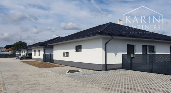 Predaj - Rodinný dom ,, Typ Bungalov " v obci Láb - okr. Malacky