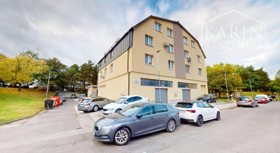 REZERVOVANÉ- 2-izbový byt v centre Rače | Plickova ulica | blízko viníc a lesa