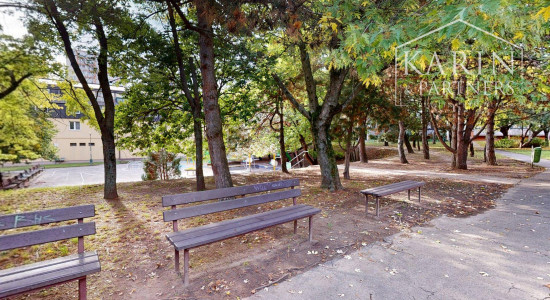 REZERVOVANÉ- 2-izbový byt v centre Rače | Plickova ulica | blízko viníc a lesa