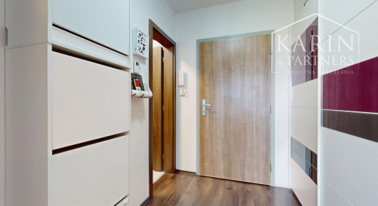 REZERVOVANÉ - Veľmi pekný 2 izbový byt v Novej Dedinke na predaj