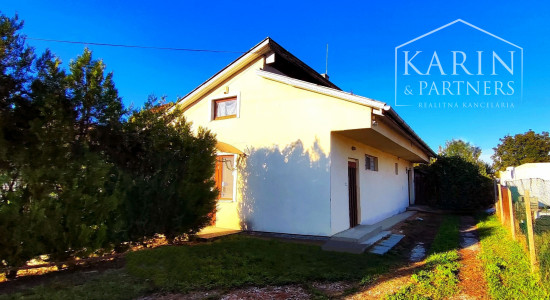 Exkluzívne: Rodinný dom Vinodol, 4-izbový, / Nitra 15km /