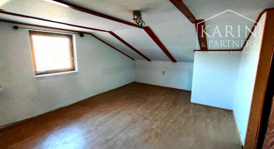 Exkluzívne: Rodinný dom Vinodol, 4-izbový, / Nitra 15km /