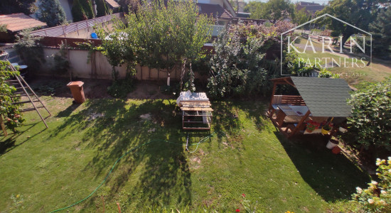 Dvojgeneračný 5-izbový rodinný dom, Ivanka pri Dunaji