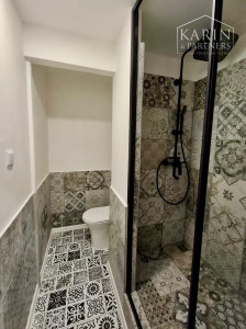 NA PRENÁJOM KOMPLETNE ZARIADENÝ DIZAJNOVO ZREKONŠTRUOVANÝ 1I BYT