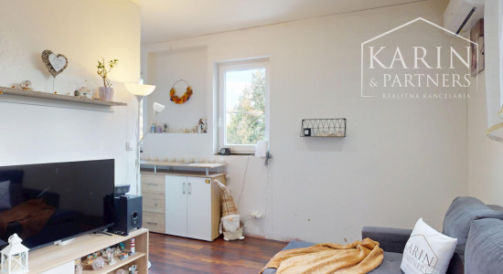 KOMPLETNE ZARIADENÝ 3I DREVODOM V CHATOVEJ OSADE