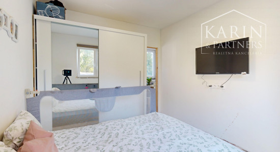 KOMPLETNE ZARIADENÝ 3I DREVODOM V CHATOVEJ OSADE