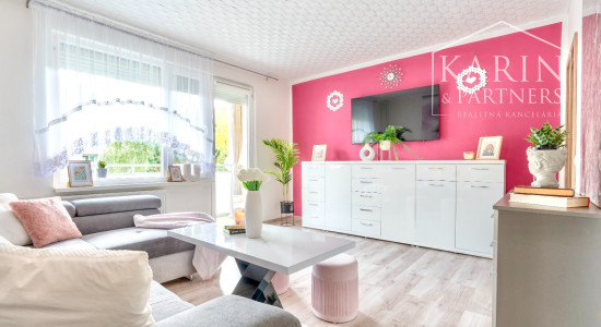 REZERVOVANÉ!!! ŠTÝLOVÝ DVOJIZBOVÝ BYT - KOMPLETNÁ REKONŠTRUKCIA