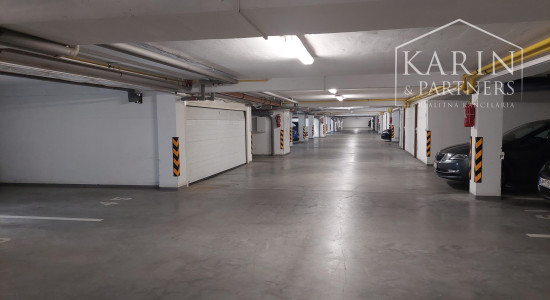 Vajnory - 3 izbový byt s loggiou, pivnicou  a parkovaním