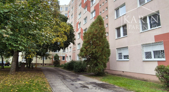 **REZERVOVANÝ**  2-izbový byt s balkónom A. Kubinu v Trnave